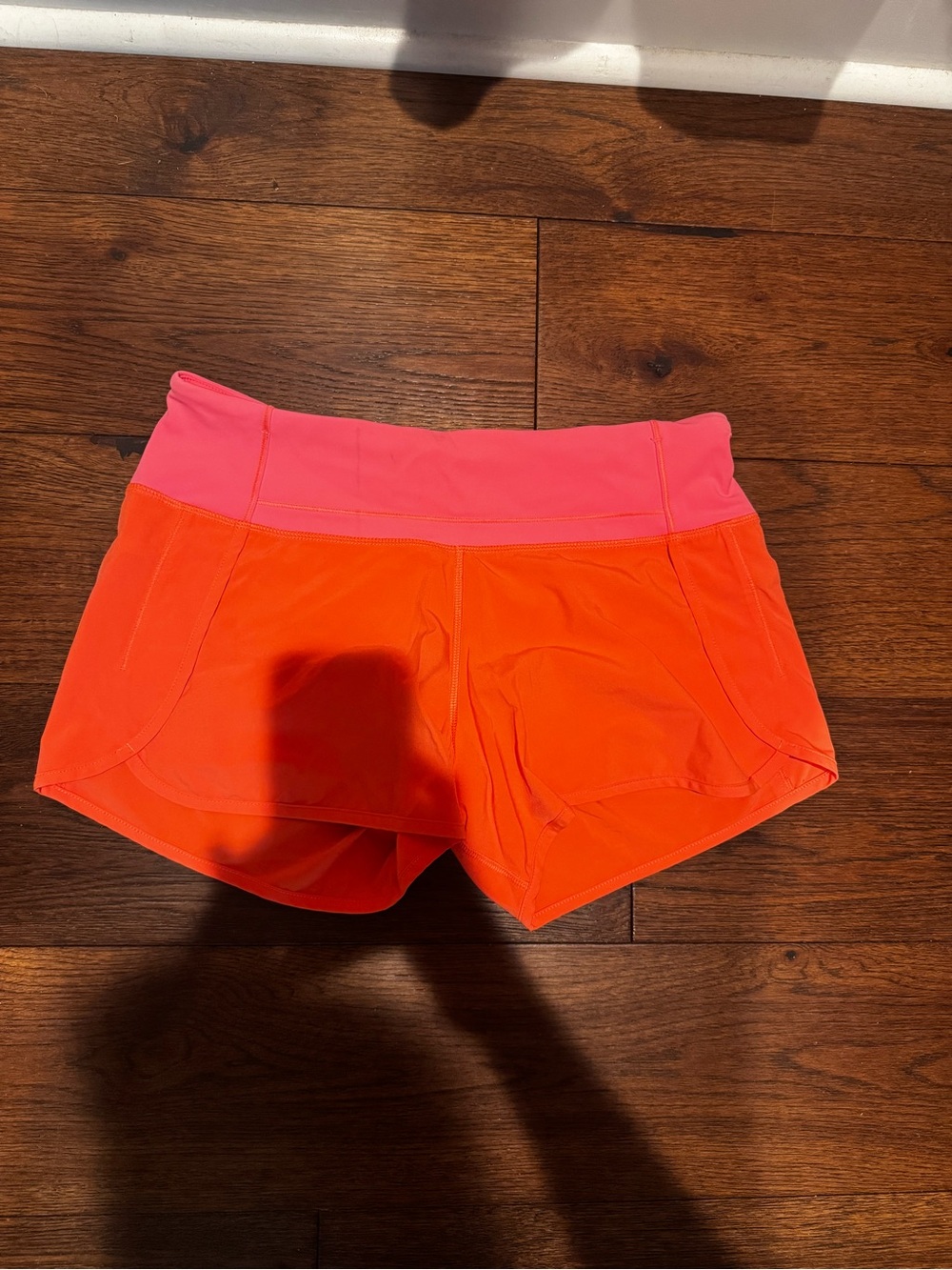 Women’s Lululemon shorts sz6